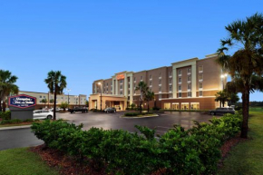 Гостиница Hampton Inn & Suites Brunswick  Брансуик